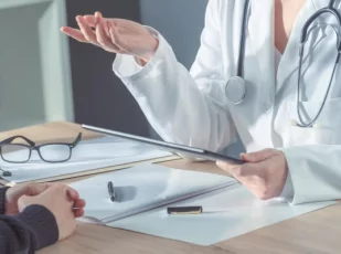 врач и пациент